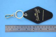 Load image into Gallery viewer, Singer Featherweight 221 Keychain
